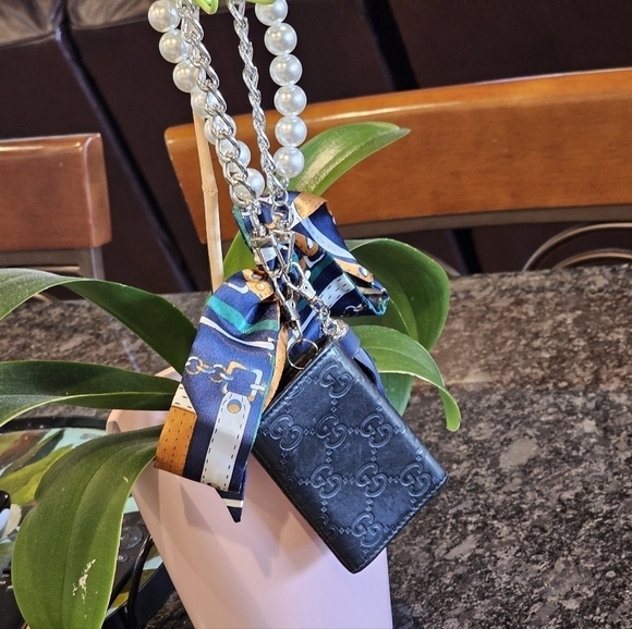 Gucci GG Embossed Monogram Web Key Case/Holder wWristlet, Twilly, & Tassel Added - Picture 13 of 17